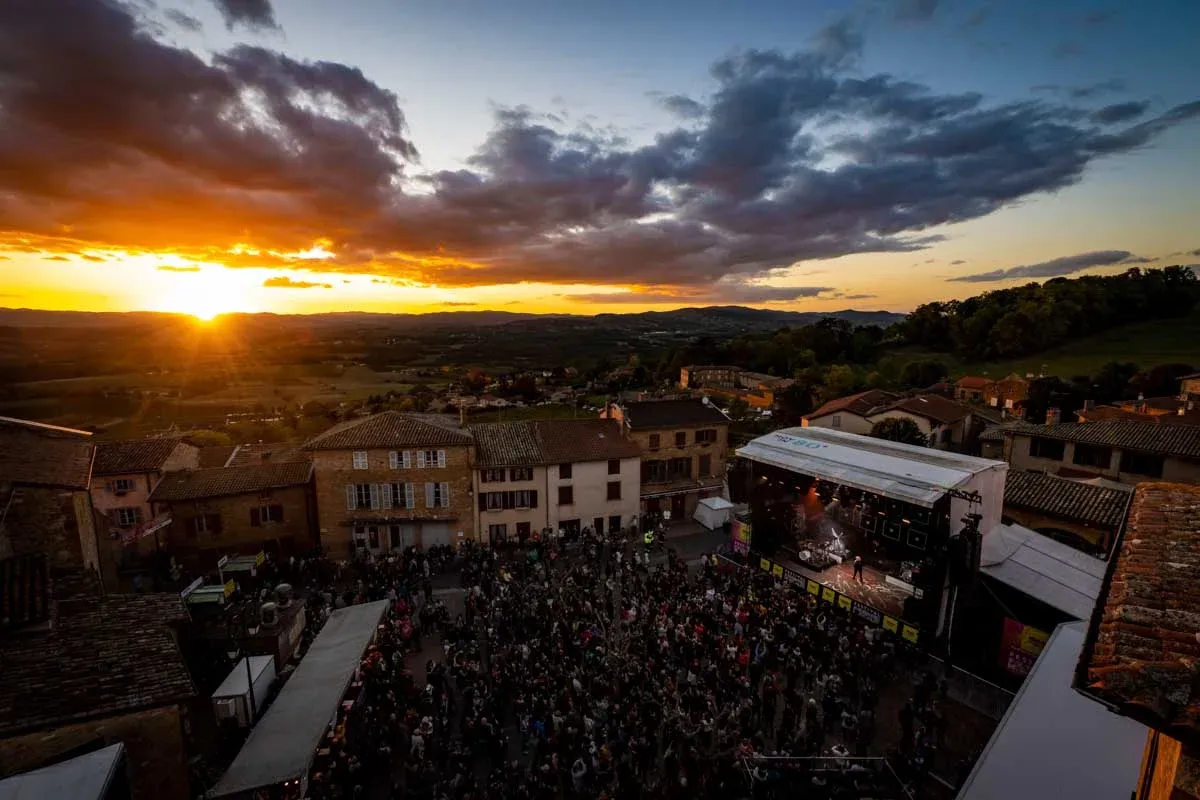 Festival Les Vendanges Musicales — foule, site et équipe bénévole